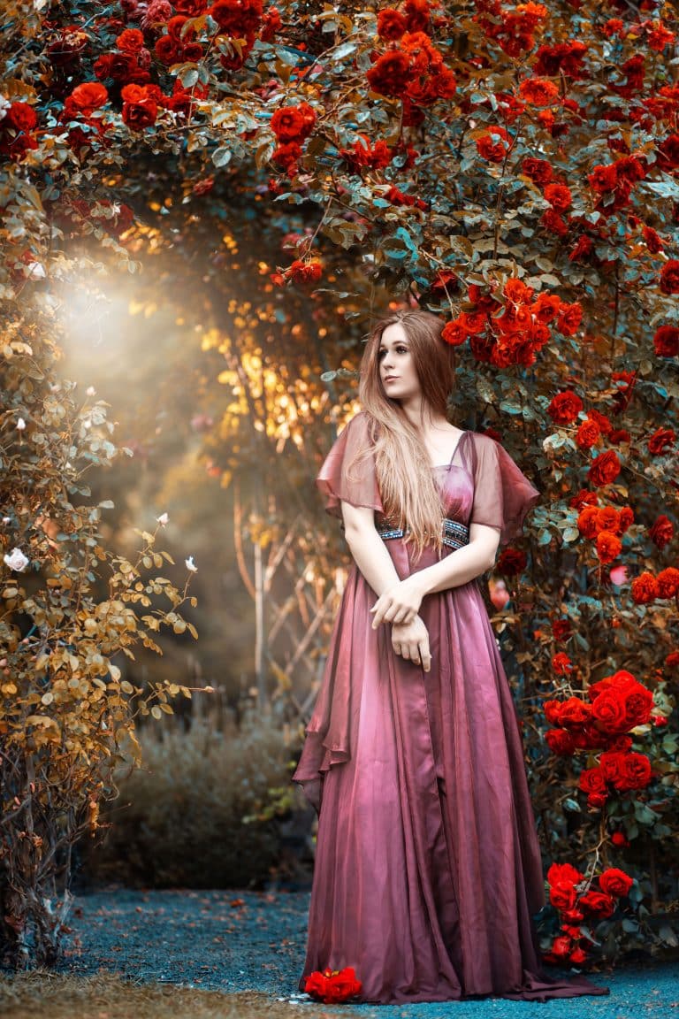 Fantasy Fotoshooting - Mystic Fotoshooting - Fotoshooting mit Rosen - Rosenpavillon